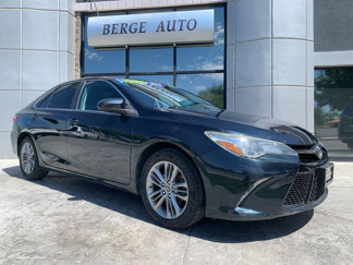 Used 2015 Toyota Camry SE image 1
