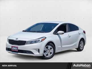 Used 2017 Kia Forte LX image 1