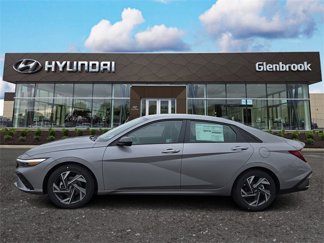 New 2025 Hyundai Elantra Sport image 1