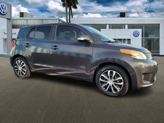 Used 2013 Scion xD image 1