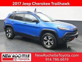 Used 2017 Jeep Cherokee Trailhawk w/ Cold Weather Group image 1