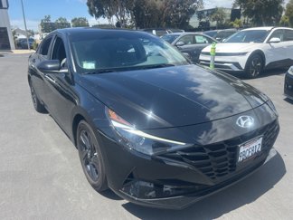 Certified 2022 Hyundai Elantra SEL w/ Convenience Package image 1