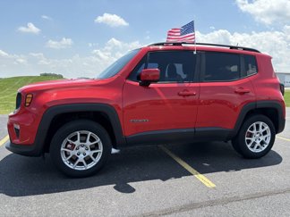 Used 2019 Jeep Renegade Latitude image 1