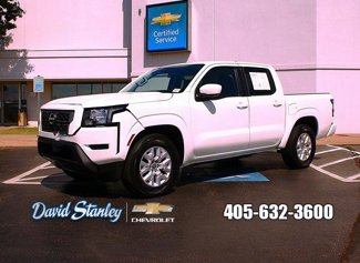 Used 2022 Nissan Frontier SV image 1