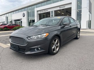 Used 2016 Ford Fusion SE image 1