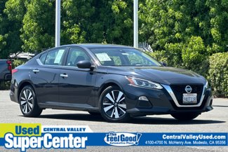 Certified 2022 Nissan Altima 2.5 SV image 1