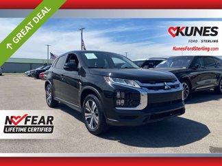 Used 2023 Mitsubishi Outlander Sport SE image 1