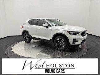 New 2025 Volvo XC40 B5 Core w/ Protection Package Premier image 1