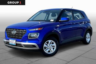 Used 2023 Hyundai Venue SE image 1