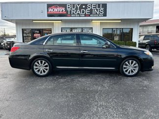 Used 2011 Toyota Avalon Limited image 1