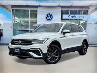 Used 2022 Volkswagen Tiguan SE image 1