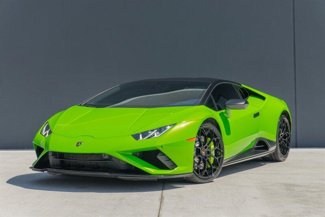 Used 2021 Lamborghini Huracan EVO image 1