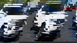 Used 2018 Ford Explorer Platinum image 1