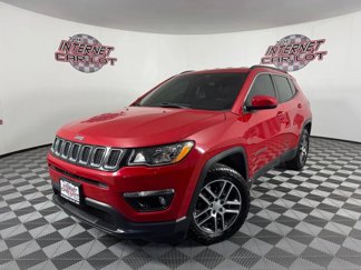 Used 2019 Jeep Compass Latitude w/ Popular Equipment Group image 1