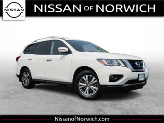 Used 2020 Nissan Pathfinder S image 1