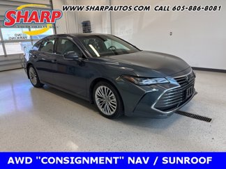 Used 2021 Toyota Avalon Limited image 1