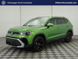 New 2025 Volkswagen Taos SE image 1