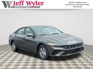 New 2025 Hyundai Elantra SE image 1