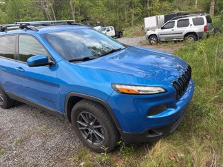Used 2018 Jeep Cherokee Latitude w/ Altitude Package image 1