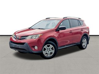 Used 2015 Toyota RAV4 LE image 1