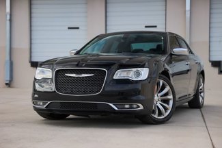 Used 2019 Chrysler 300 Limited image 1