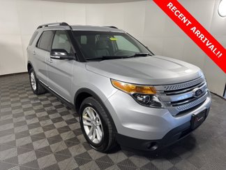 Used 2015 Ford Explorer XLT image 1