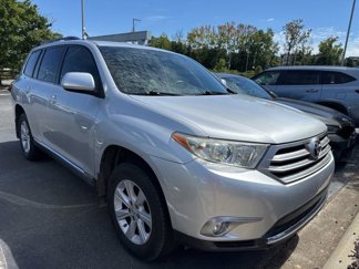 Used 2012 Toyota Highlander FWD image 1