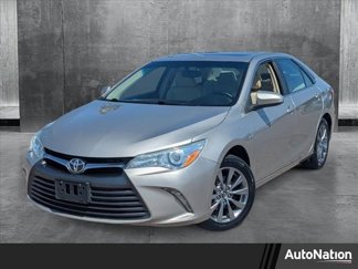Used 2016 Toyota Camry XLE image 1