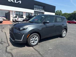 New 2025 Kia Soul S image 1