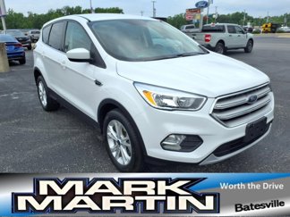 Used 2019 Ford Escape SE image 1