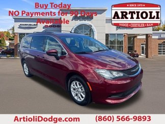 Certified 2021 Chrysler Voyager Lxi image 1