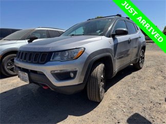 Used 2017 Jeep Compass Trailhawk w/ Leather Interior Group image 1