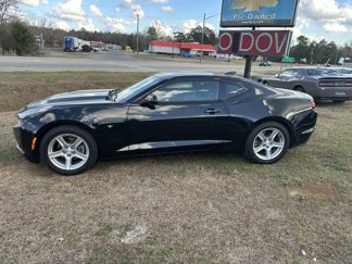 Used 2023 Chevrolet Camaro LT image 1