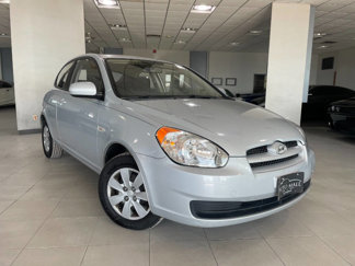 Used 2011 Hyundai Accent GS image 1