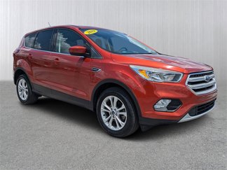 Used 2019 Ford Escape SE image 1