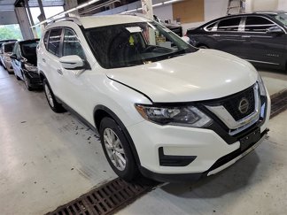 Used 2018 Nissan Rogue SV image 1
