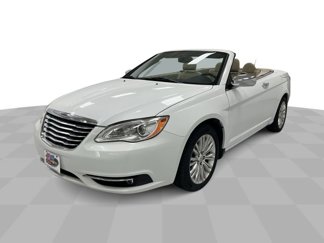 Used 2011 Chrysler 200 Limited image 1