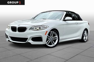 Used 2015 BMW 228i Convertible image 1