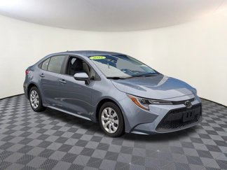Used 2022 Toyota Corolla LE image 1