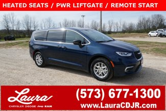 New 2025 Chrysler Pacifica Select image 1