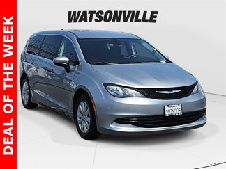 Used 2018 Chrysler Pacifica L image 1