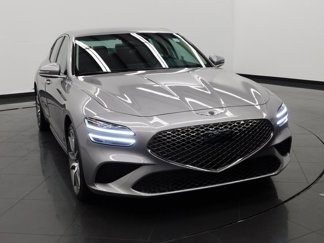 Used 2025 Genesis G70 2.5T image 1