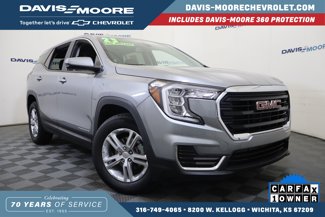 Used 2023 GMC Terrain SLE image 1