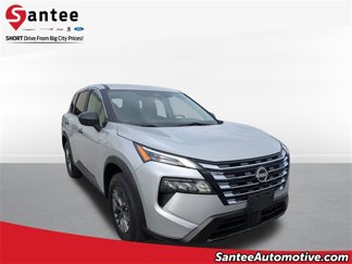Used 2024 Nissan Rogue S image 1