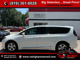 Used 2017 Chrysler Pacifica Touring-L Plus image 1