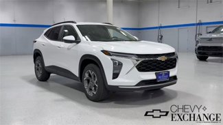 New 2025 Chevrolet Trax LT w/ Driver Confidence Package image 1