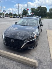 Used 2025 Nissan Altima 2.5 SV image 1