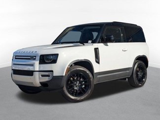 Used 2025 Land Rover Defender 90 S image 1