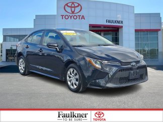 Certified 2022 Toyota Corolla LE image 1