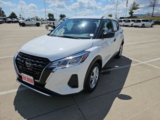 Used 2024 Nissan Kicks S image 1
